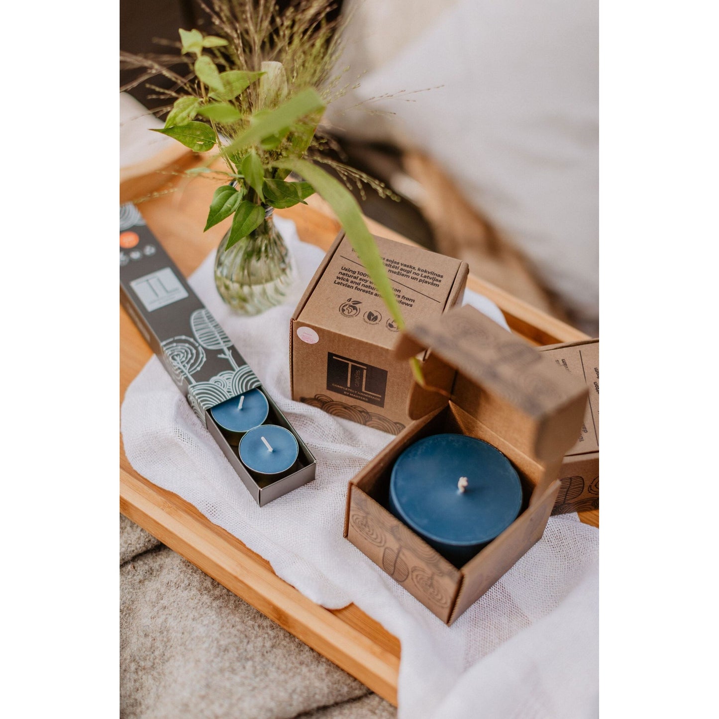Hand-made Soy Wax Candle with Amber Scent