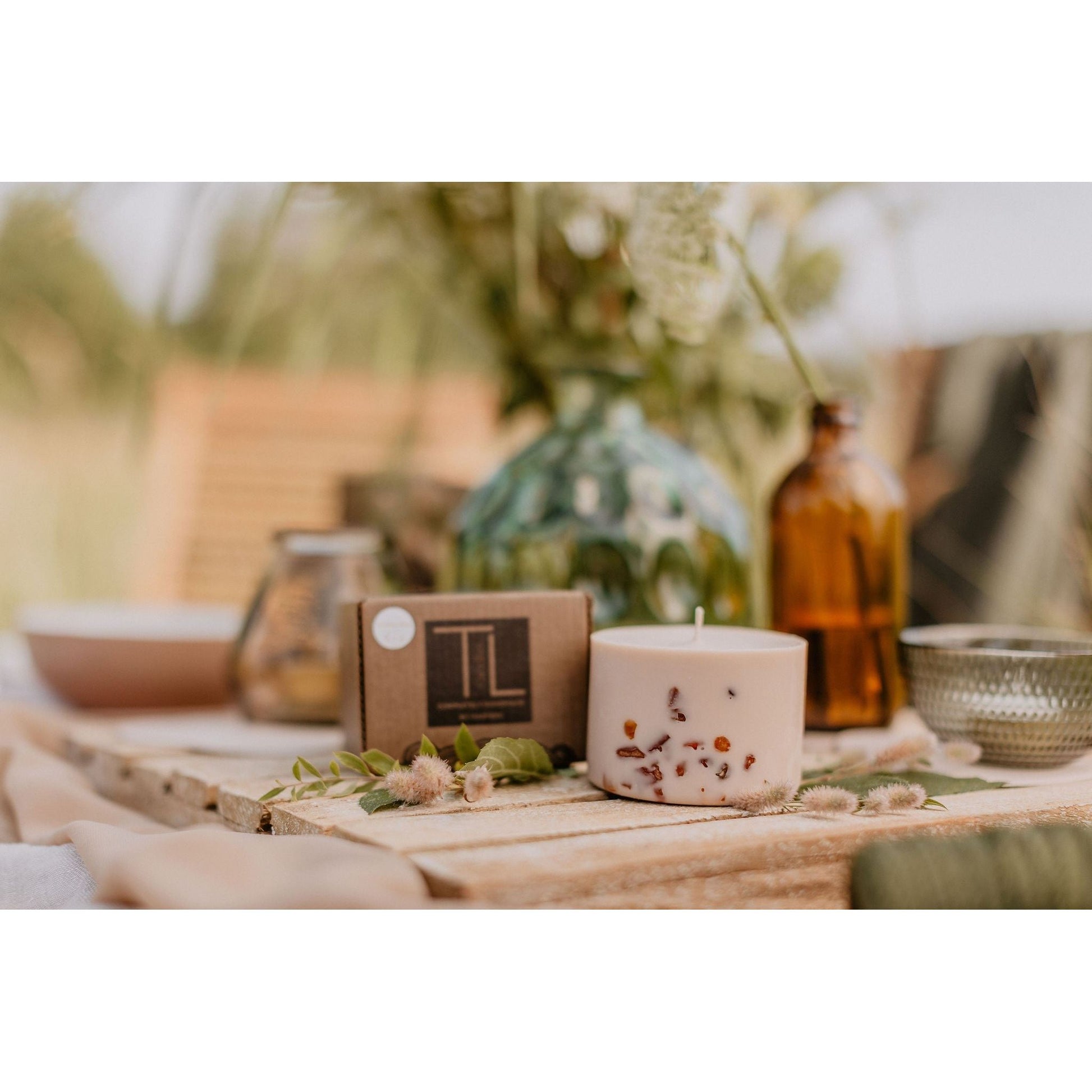 Hand-made Soy Wax Candle with Linden Flower & Honey Scent