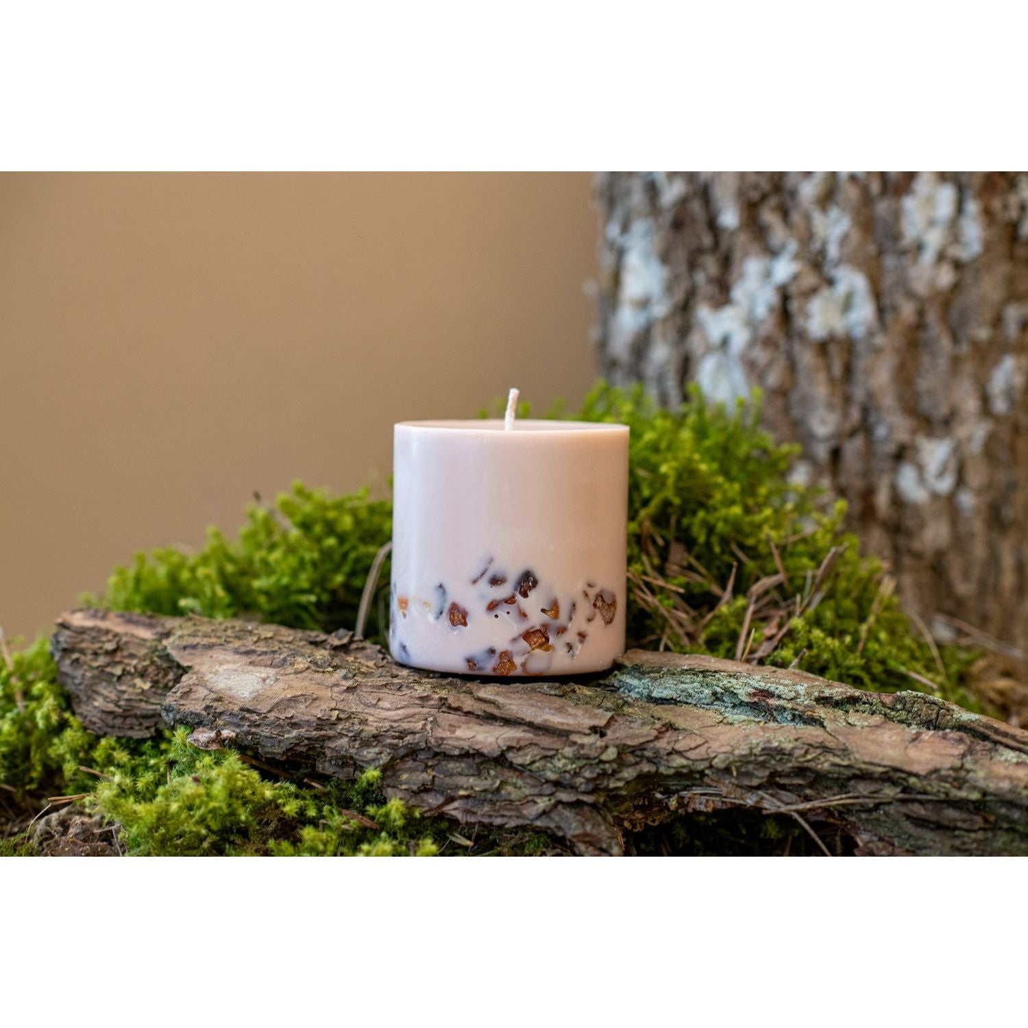 Hand-made Soy Wax Candle with Linden Flower & Honey Scent