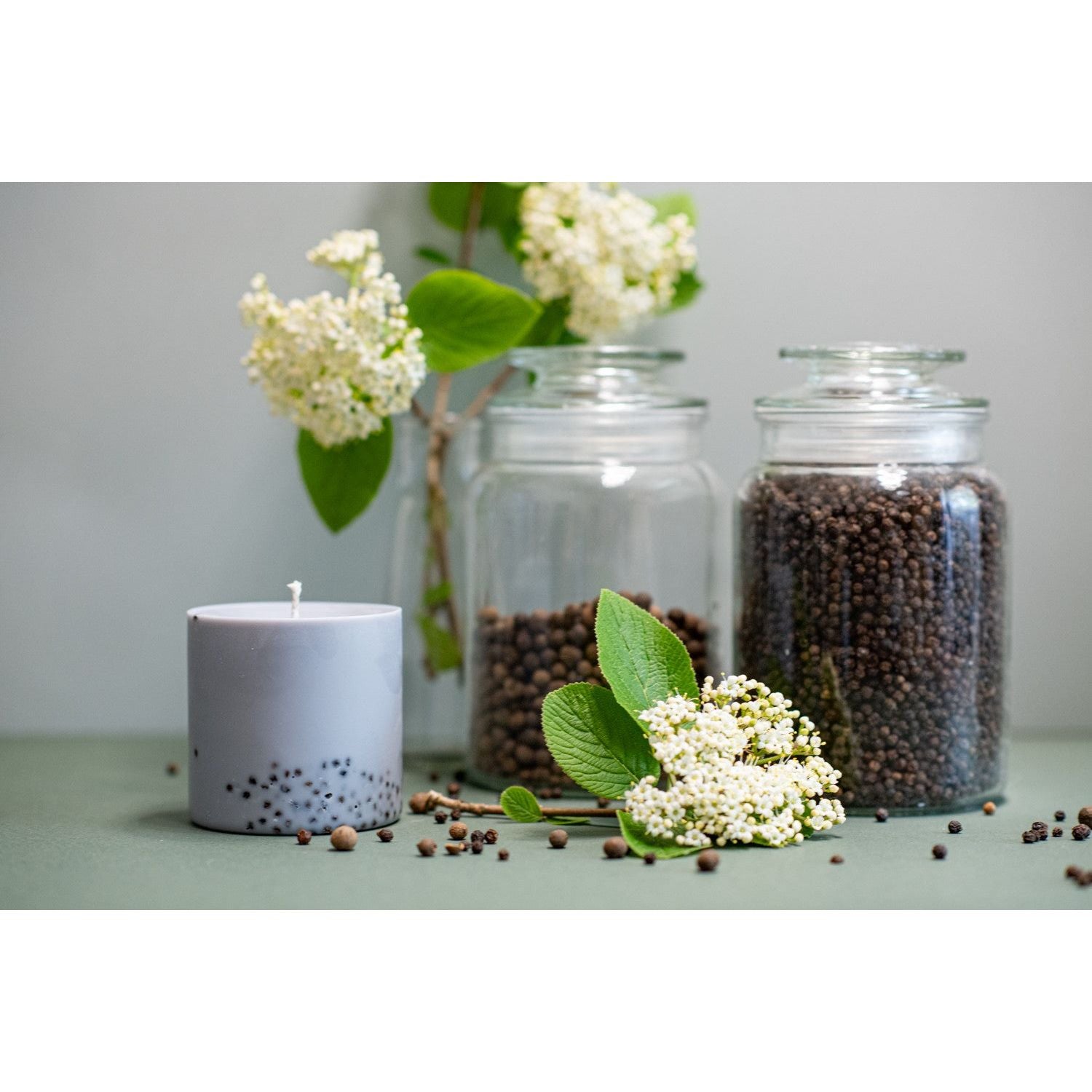 Hand-made Soy Wax Candle with Patchouli Scent