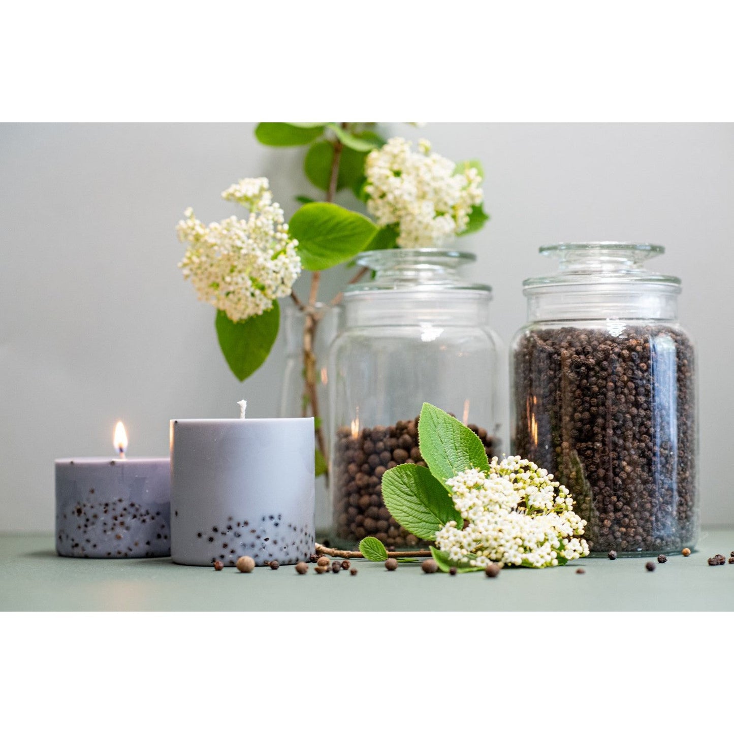 Hand-made Soy Wax Candle with Patchouli Scent