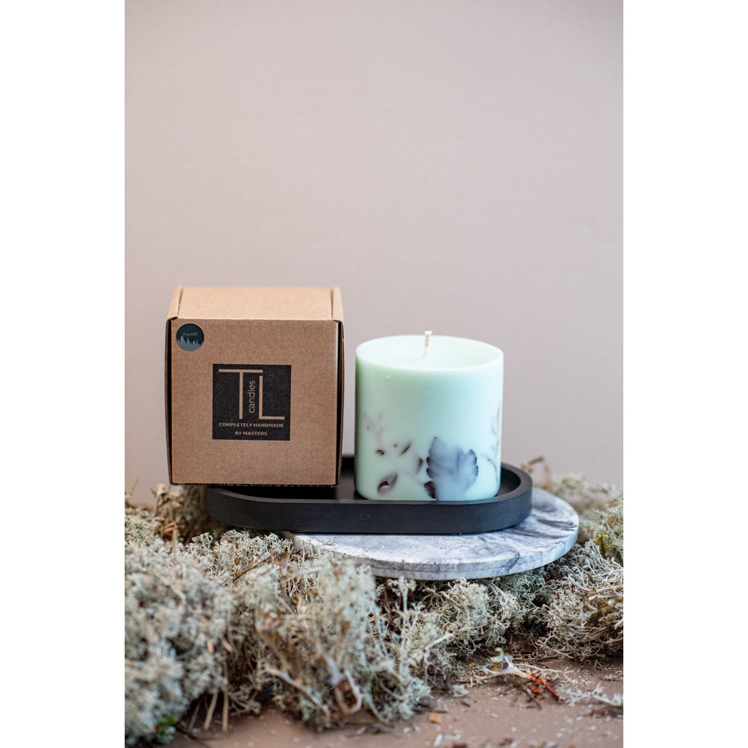 Hand-made Soy Wax Candle with Forest Scent - Mint Green