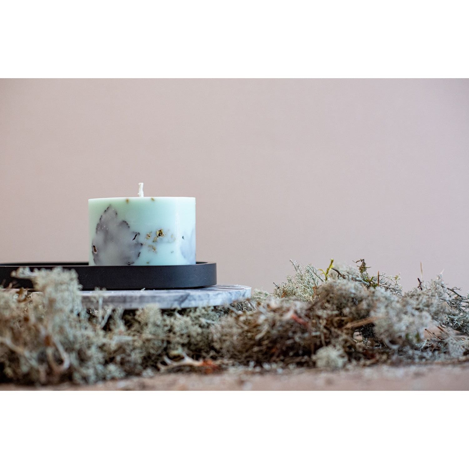 Hand-made Soy Wax Candle with Forest Scent - Mint Green