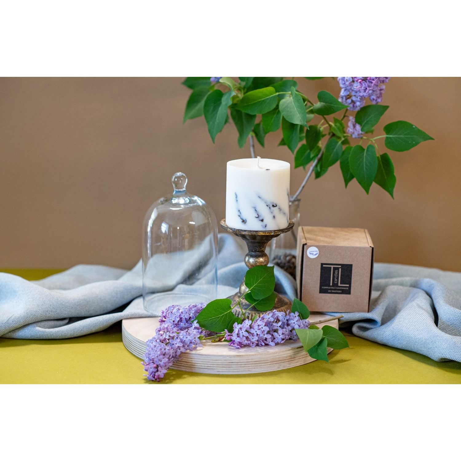 Hand-made Soy Wax Candle with Lavender Scent - White