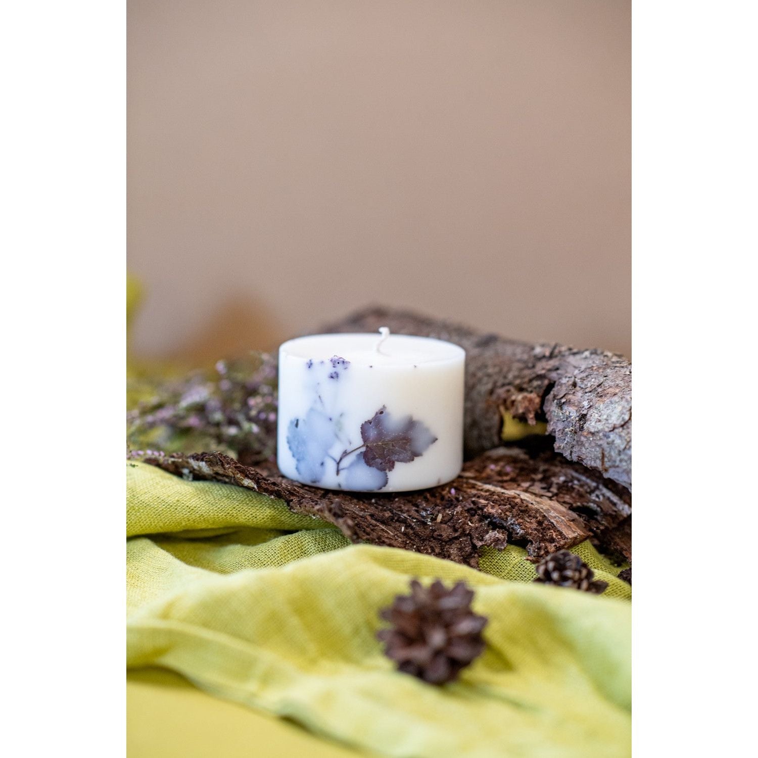 Hand-made Soy Wax Candle with Forest Scent - White
