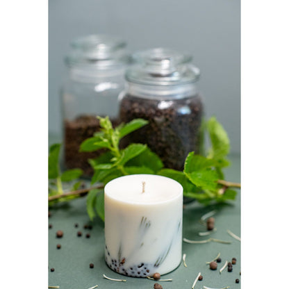Hand-made Soy Wax Candle with Juniper Scent