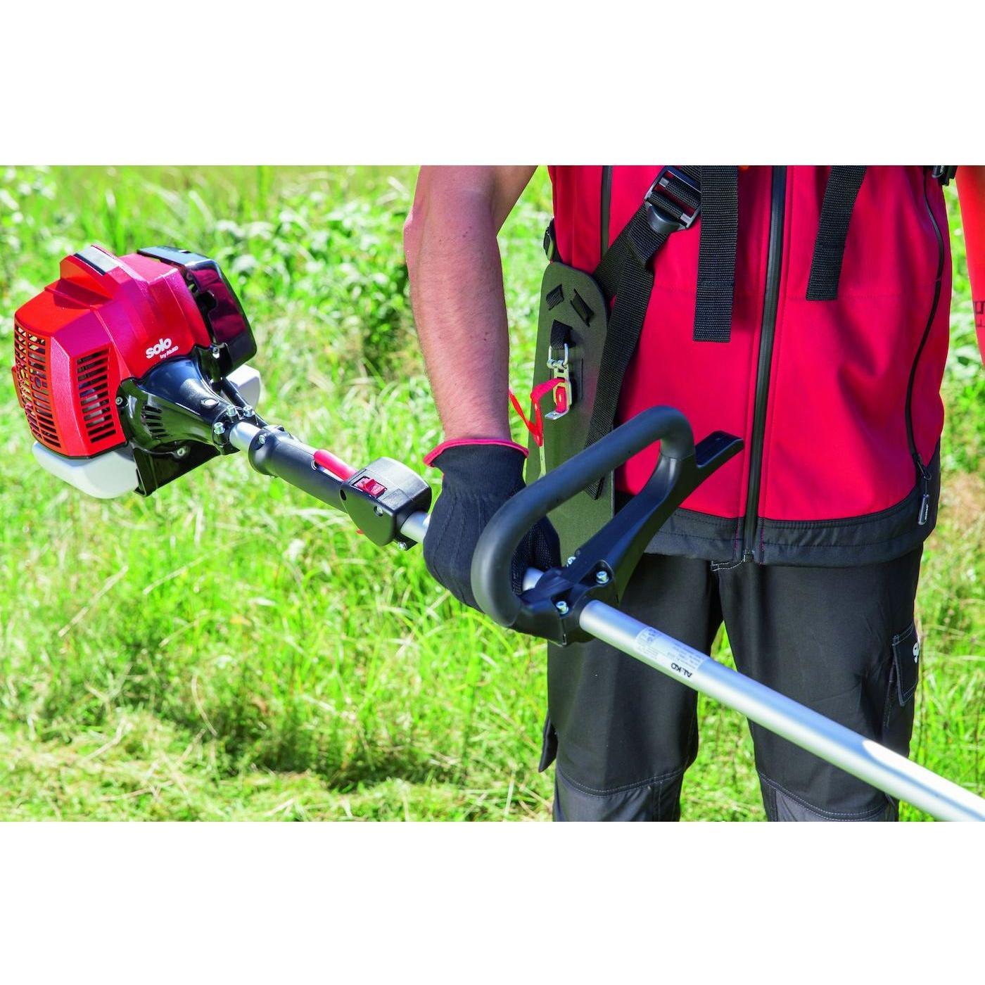 Solo COMFORT pro polttomoottoritrimmeri / ruohoraivain 130 L 30cc 2-T 0,9kW/1,2hv rengaskahva