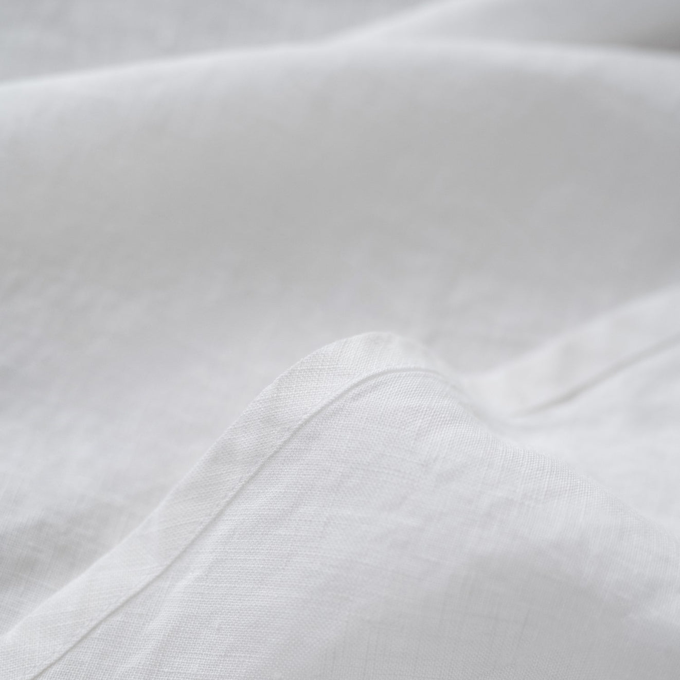 Pyöreä Pellavapöytäliina - White