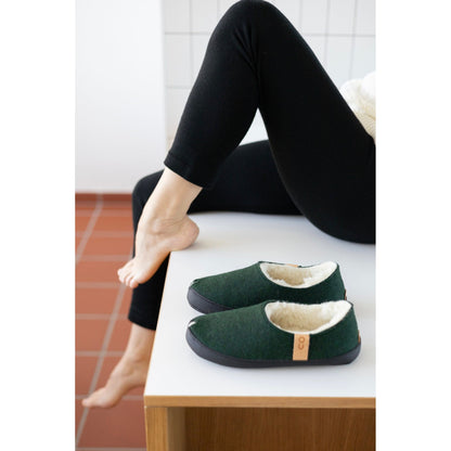 TOKU Budapest Slippers with Lambswool - Dark Green
