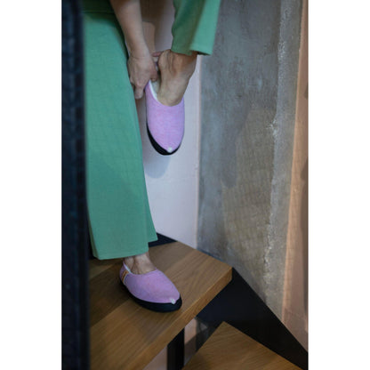 TOKU Budapest Slippers with Lambswool - Light Pink