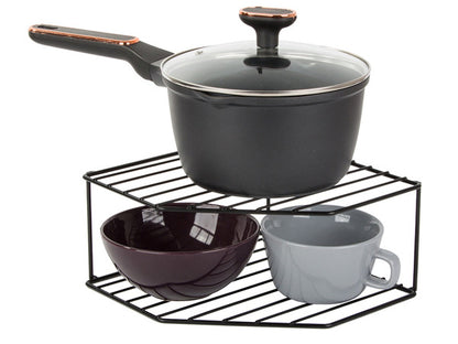 Musta, metallinen kulmapöytä-/kaappihylly kahdella tasolla