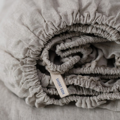 Pellavainen muotoonommeltu aluslakana Dark Grey (180x200x30 cm) - Linen Tales
