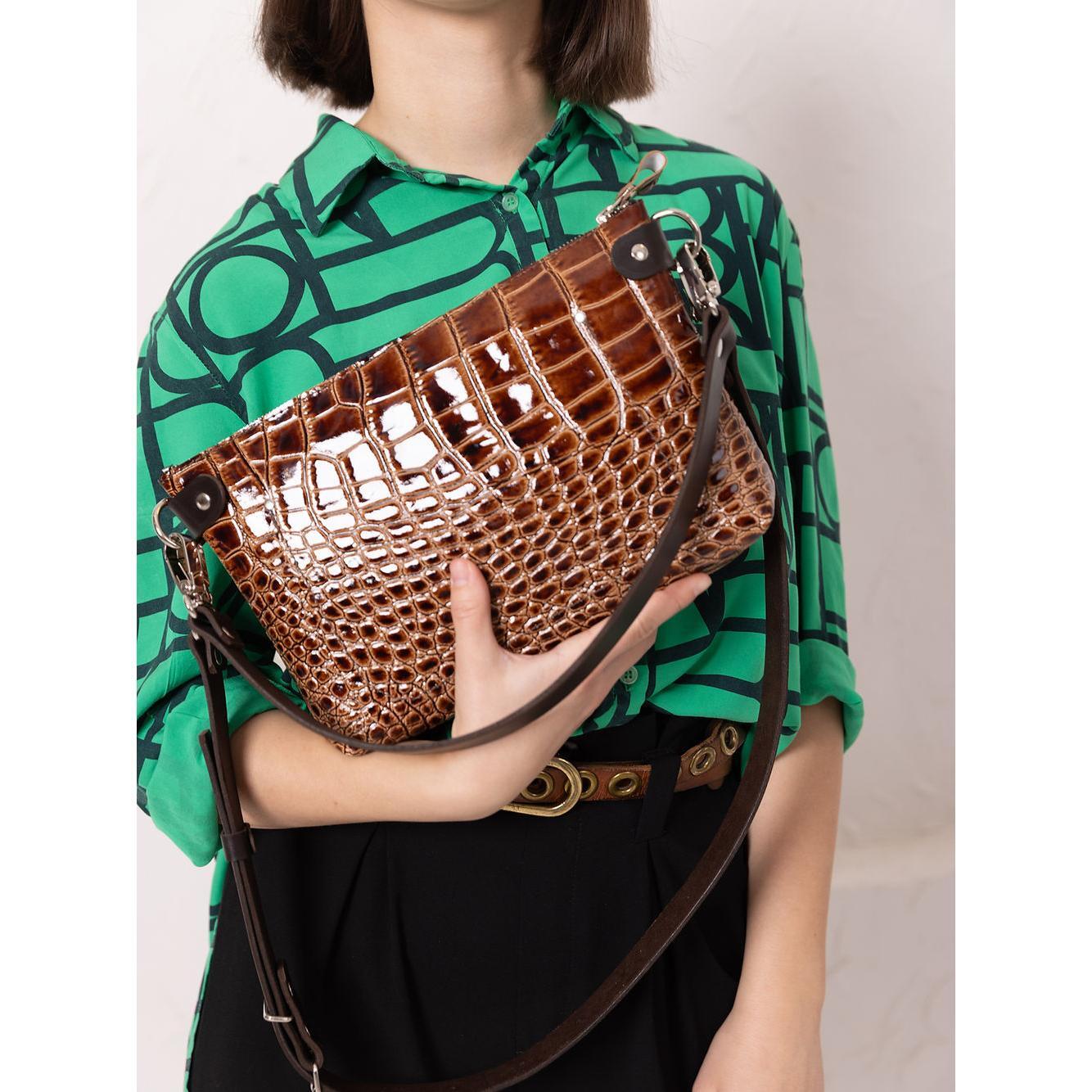 TOMMY Leather Bag with Two Handles - Alligator Pattern
