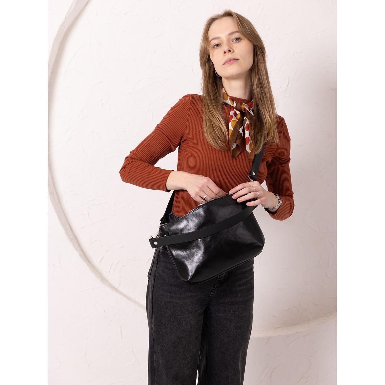 TOMMY leather bag with two handles - Black