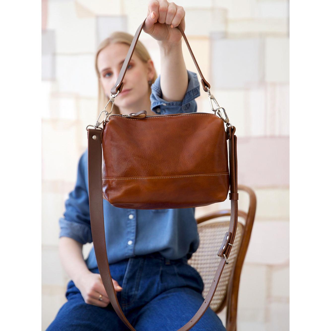 ROBIN Leather Handbag with Two Handles - Ginger Brown