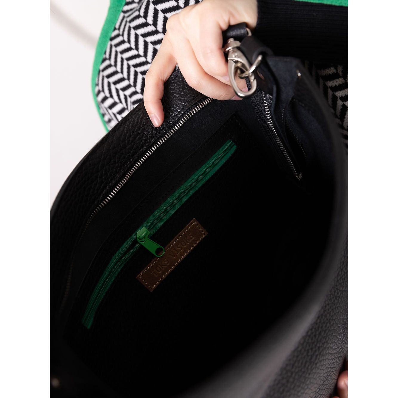 ADDISON Leather Tote - Black