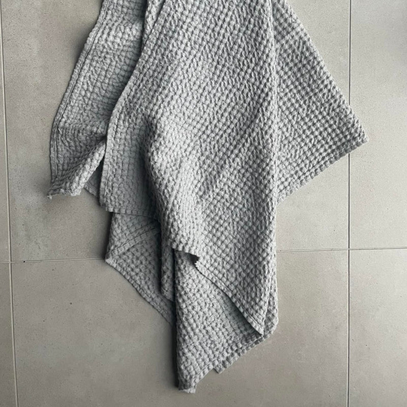 Big Linen Towel - Gray Waffle Fabric - Kotikauppa