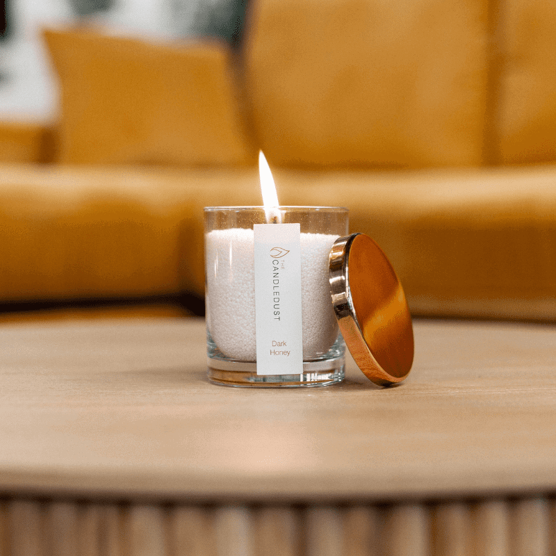 Candledust tuoksukynttilä täyttöpakkaus + 2 sydäntä (Rhubarb Sparkle 330g) - Kotikauppa