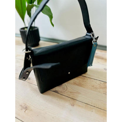 Crossbody nahkalaukku KOKUKA (useita eri värejä) *iso koko* - Kotikauppa