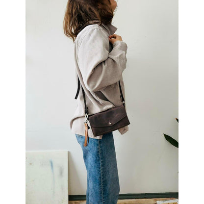 Crossbody nahkalaukku KOKUKA (useita eri värejä) *pieni koko* - Kotikauppa