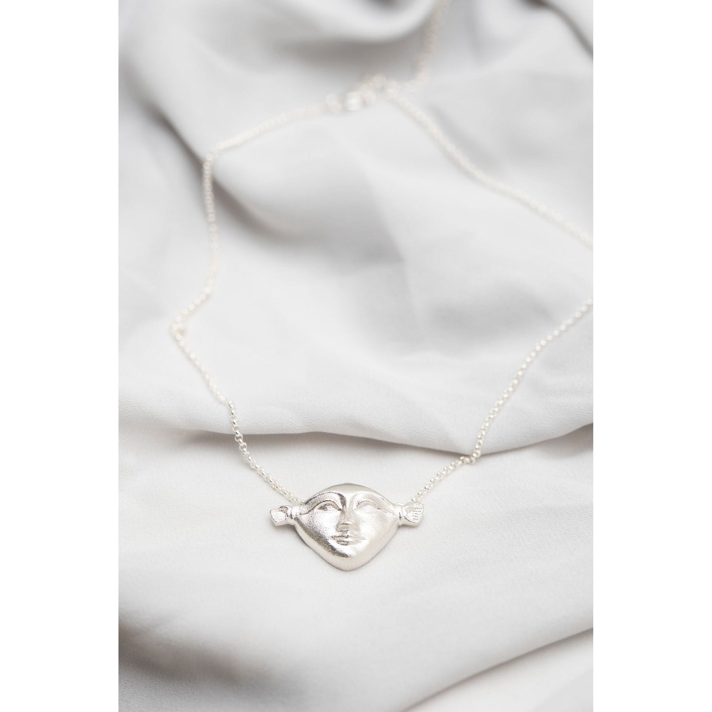 Hathor Harmony Choker - Silver