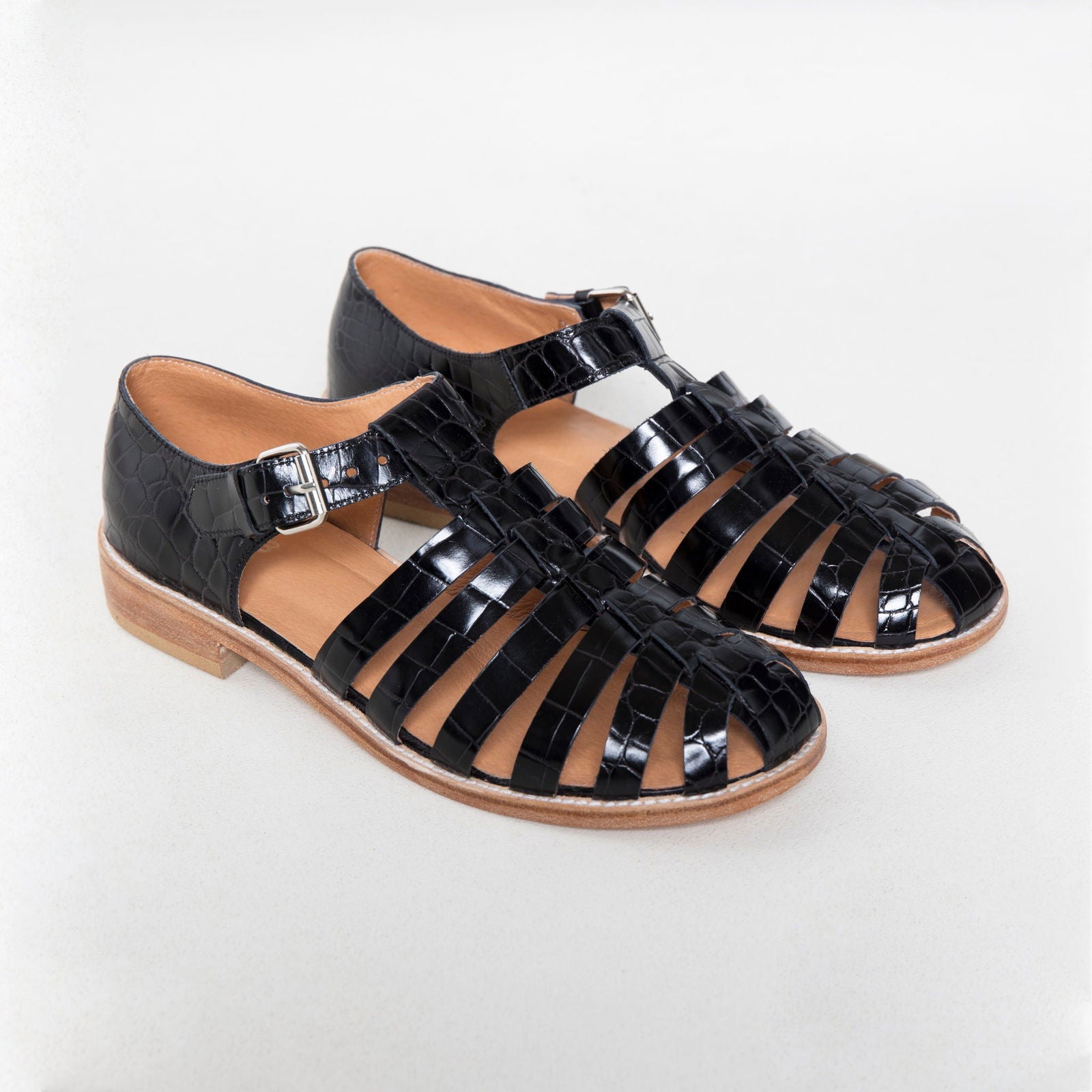 Handmade Patent Leather Fisherman Sandals - Black Croc - Kotikauppa