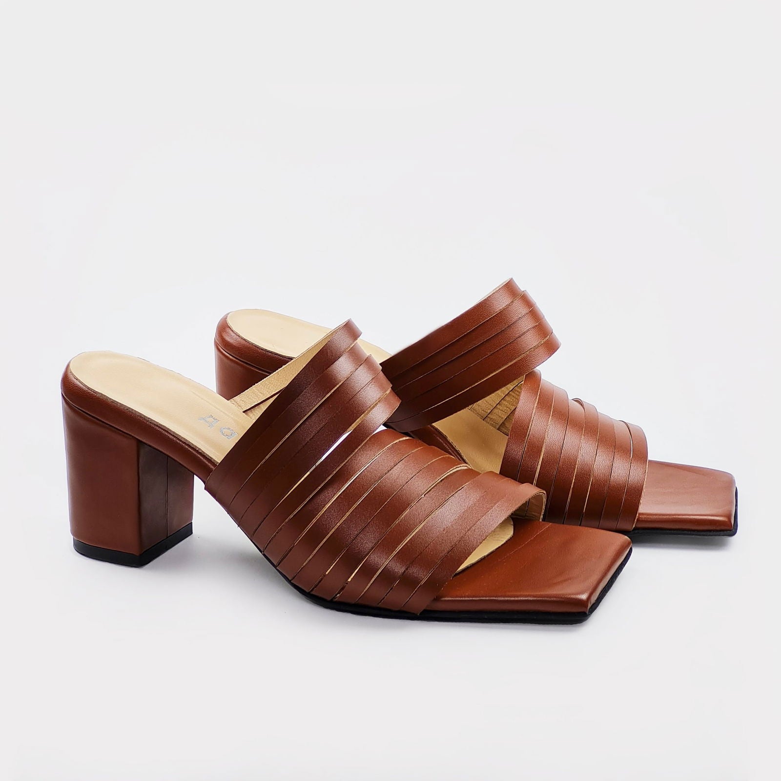 Handmade Strappy Leather Sandals - Brown - Kotikauppa