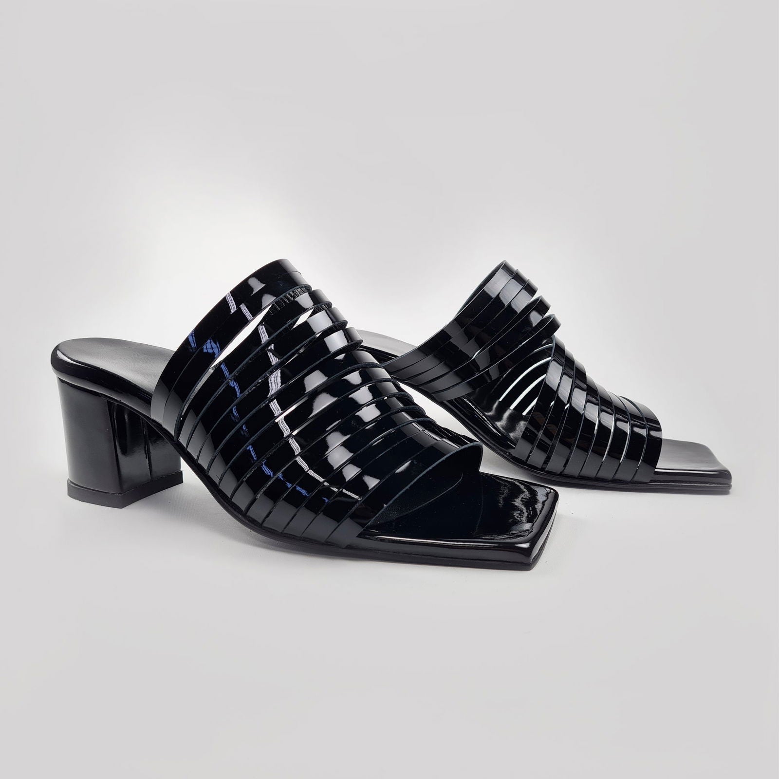 Handmade Strappy Patent Leather Sandals - Black - Kotikauppa