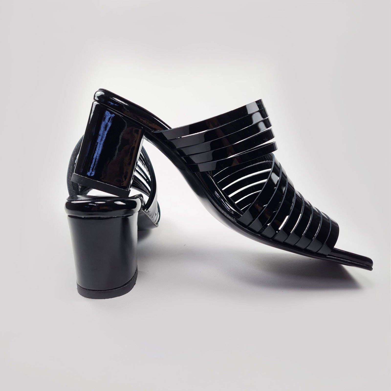 Handmade Strappy Patent Leather Sandals - Black - Kotikauppa