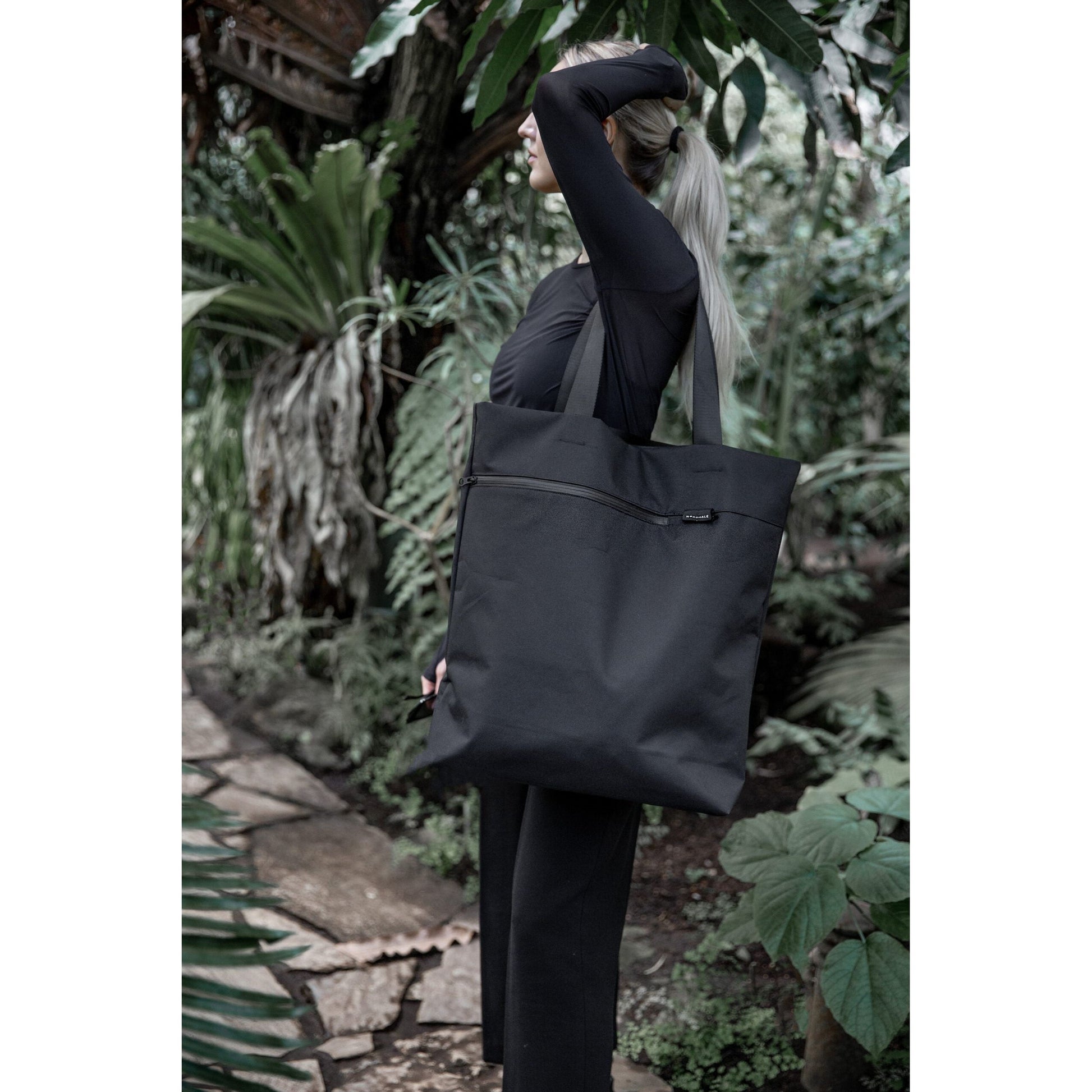 VIK Tote Bag - Large