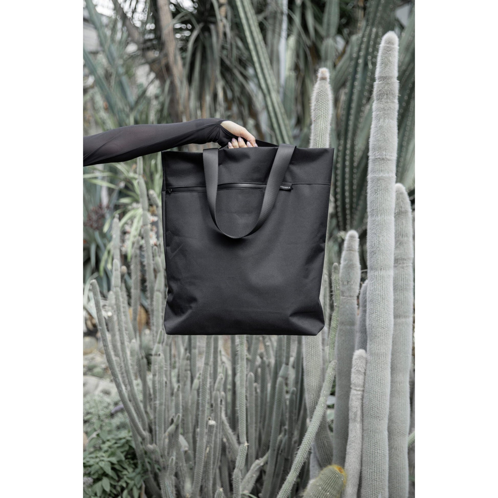 VIK Tote Bag - Large