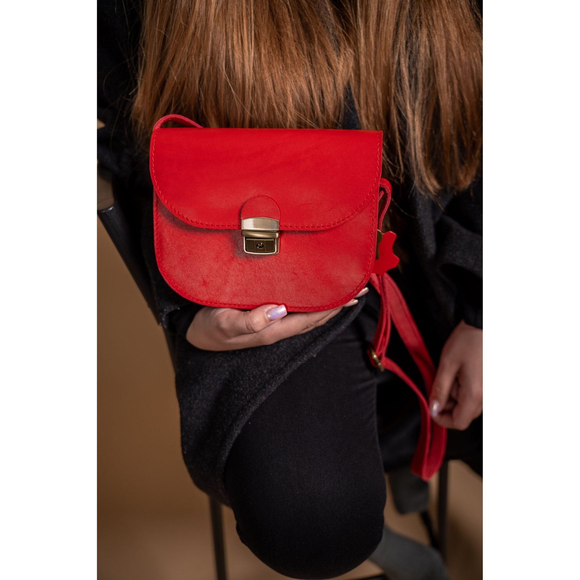 Natural Leather Saddle Bag Medium – Red