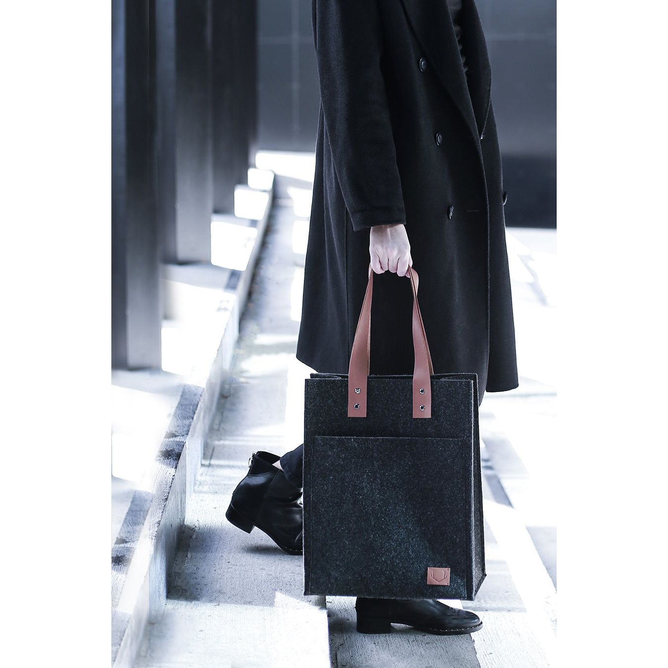 Hennes Tote Bag - Black
