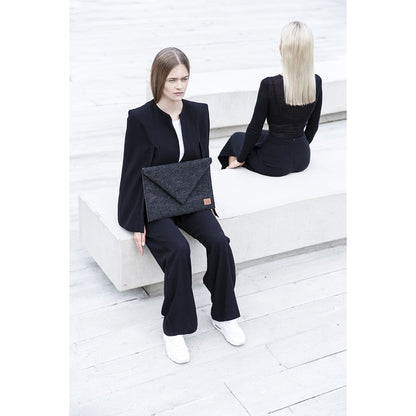 Clutch / Laptop Case Skive - Black