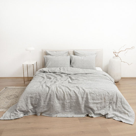 Pellava pussilakanasetti - Thin Black Stripes (yhden hengen) - Linen Tales
