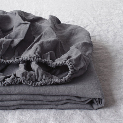 Pellavainen muotoonommeltu aluslakana Dark Grey (140x200x20 cm) - Linen Tales