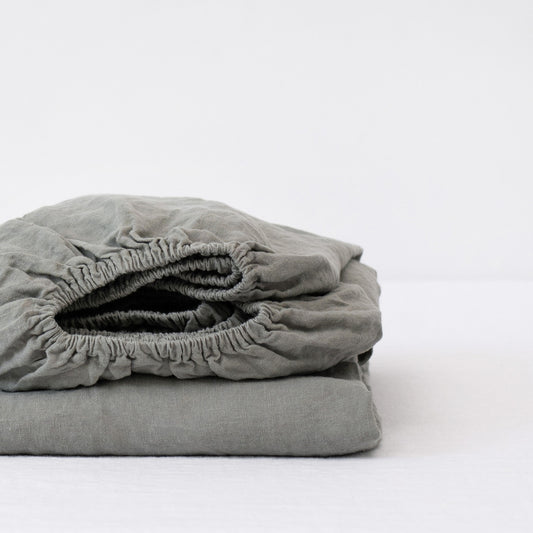 Pellavainen muotoonommeltu aluslakana Khaki (180x200x30 cm) - Linen Tales
