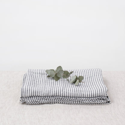 Pellavalakana Kivipesty Thin Black Stripes (245x280 cm) - Linen Tales