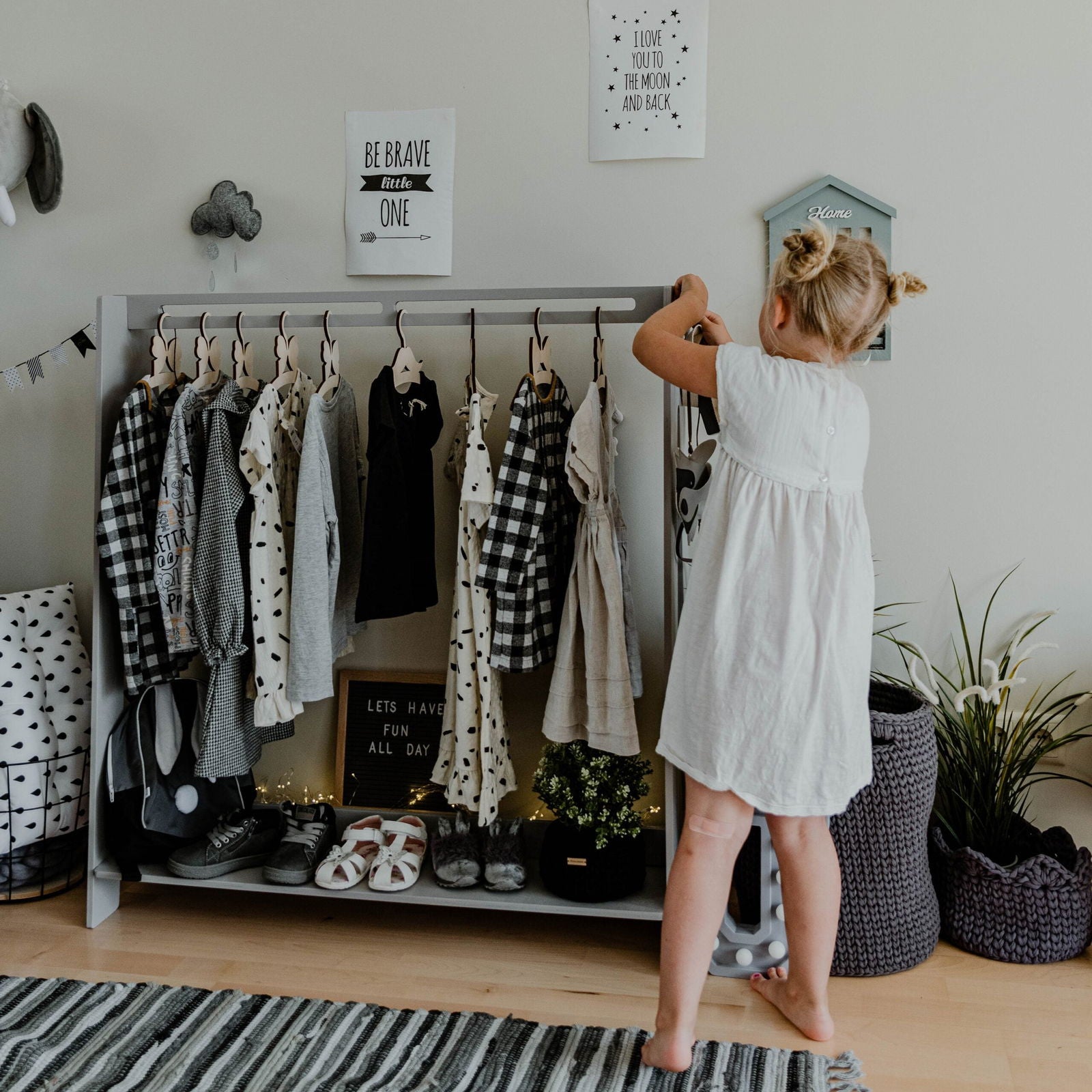 Toddlers Clothing Rack for Hangers - Kotikauppa