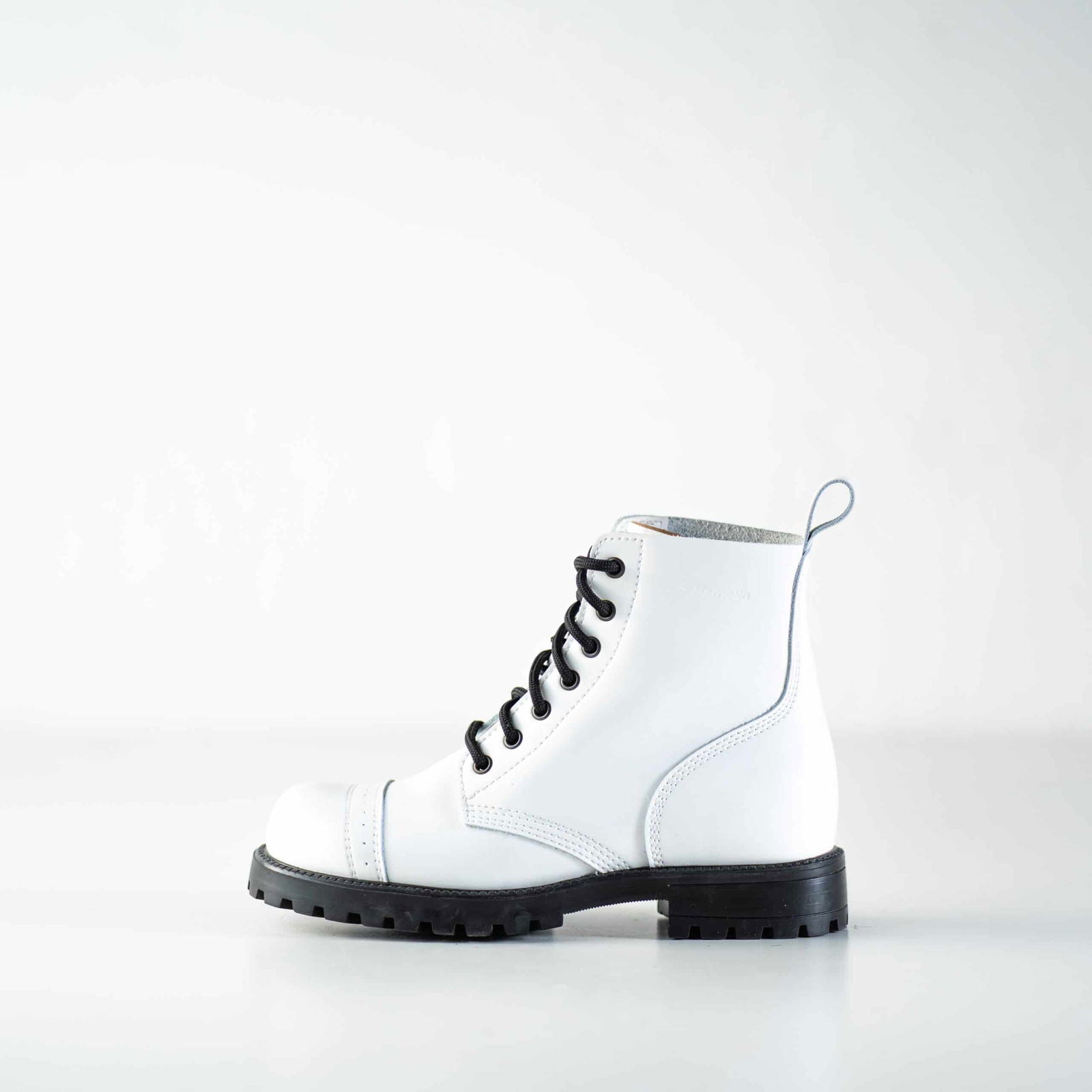 Valkoiset Aviator Bootsit (Samelin 517) - Kotikauppa