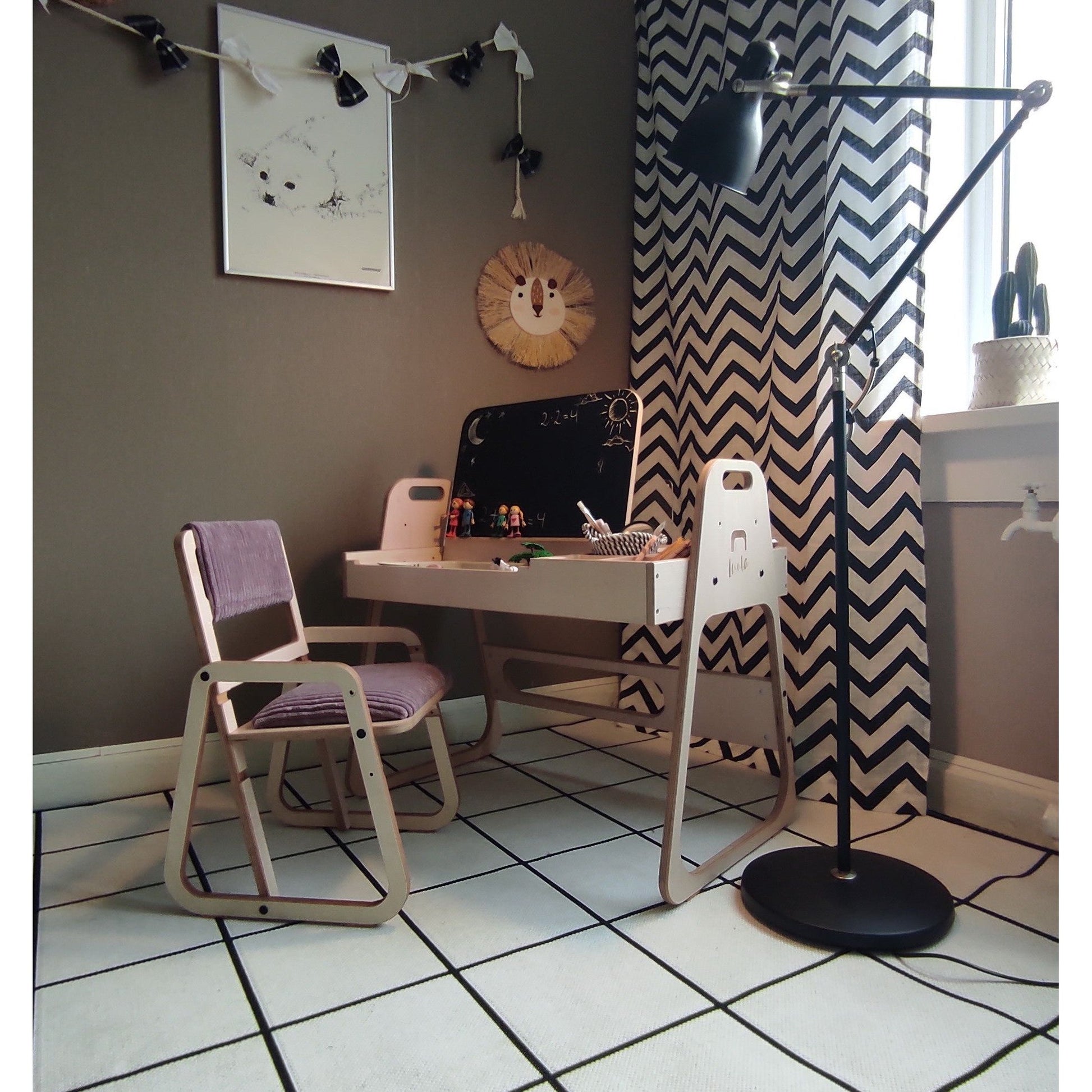 Adjustable Children Montessori Table and Chair Set Julle - Cannon Pink