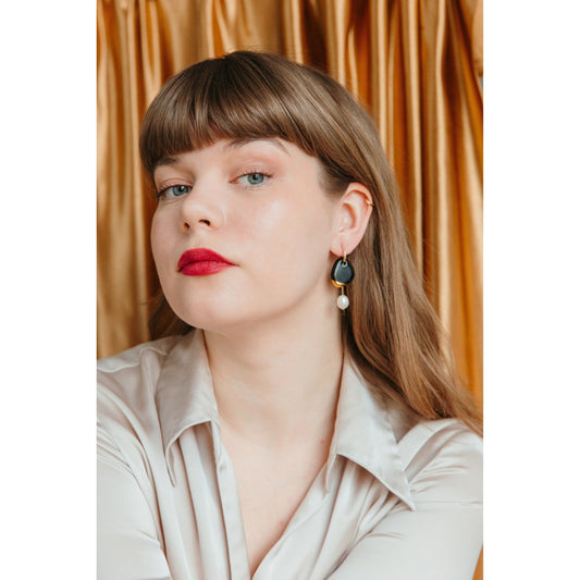 Arp Pearl And Porcelain Earrings - Burgundy