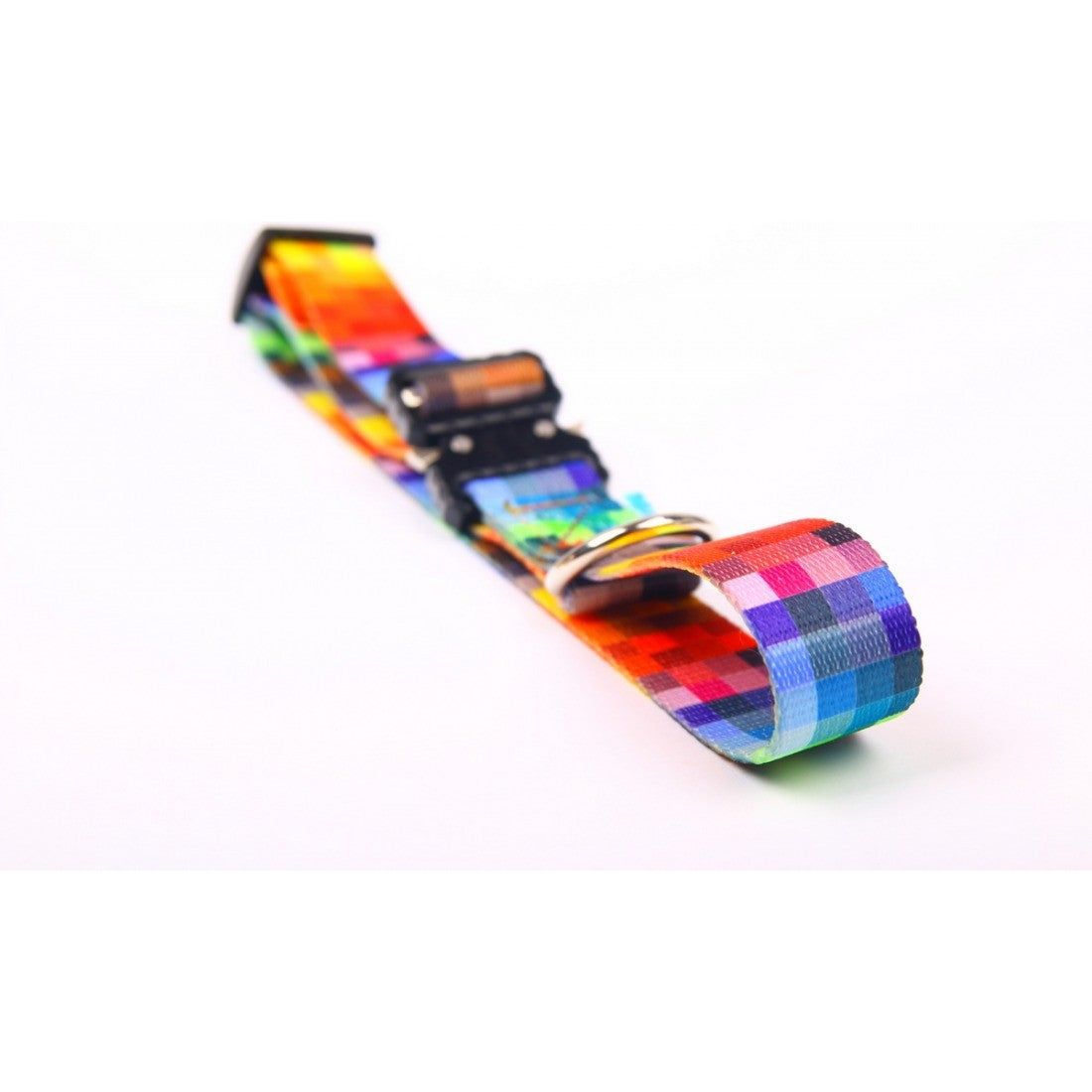 Collar With A Metal Buckle - Pixels
