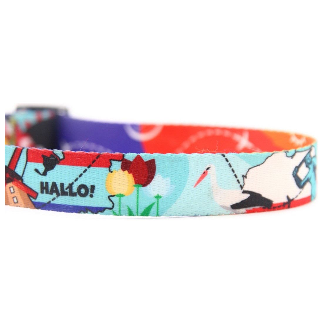 Collar With A Plastic Bucle – Travel