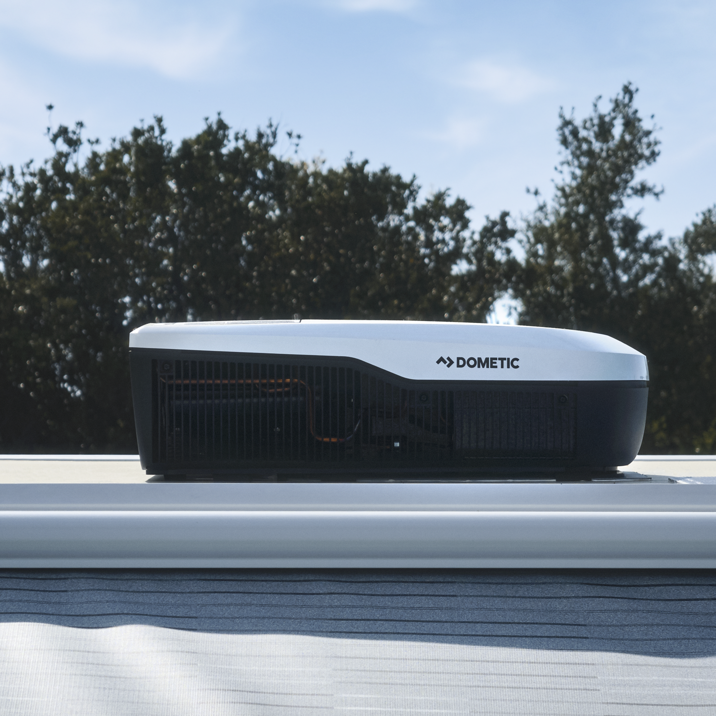 Dometic ilmastointilaite Freshjet FJX7 2600 valkoinen - ei alaosaa
