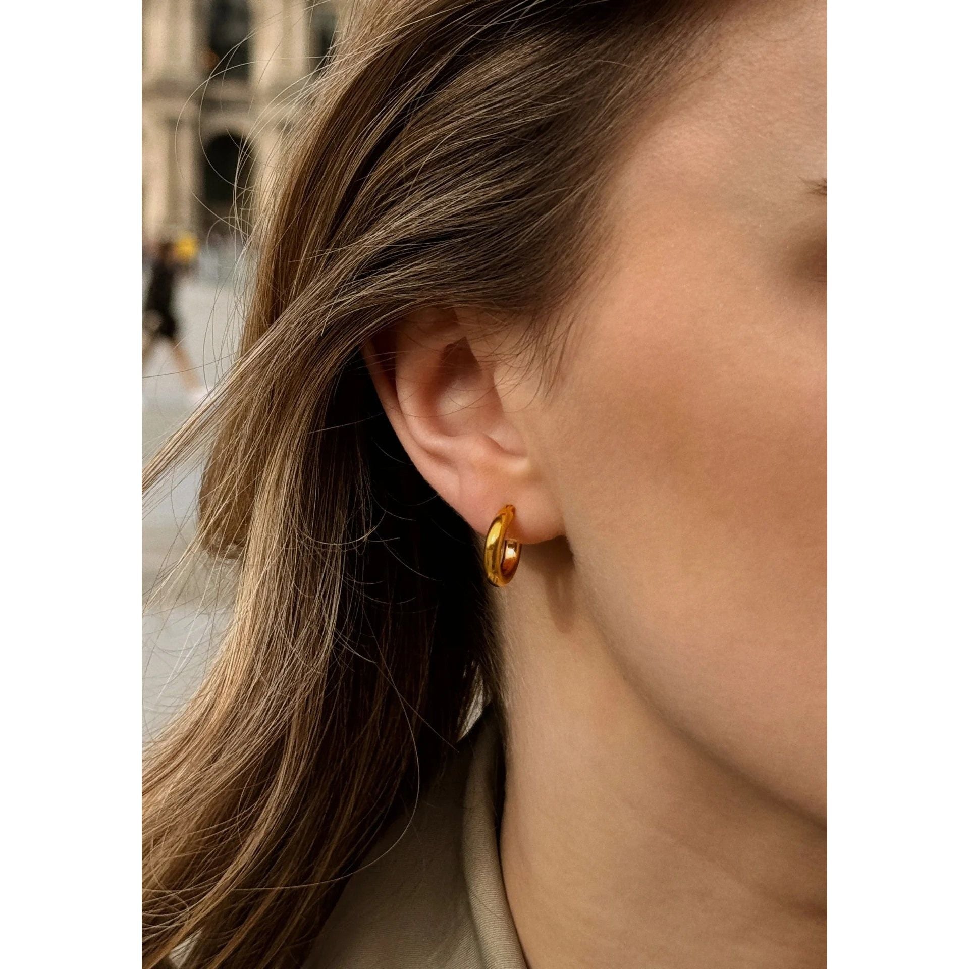 Ella Hoops Earrings - Gold