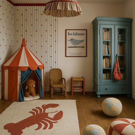 French Hearts Stripes Wallpaper