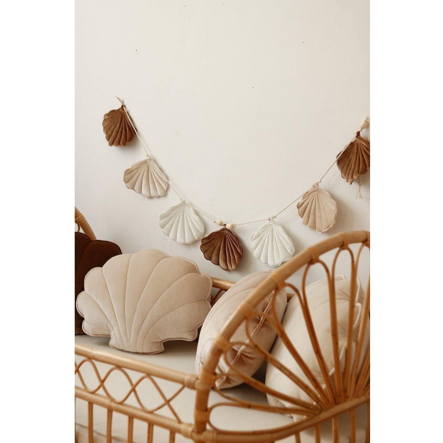 Shell Garland - Beige Pearl