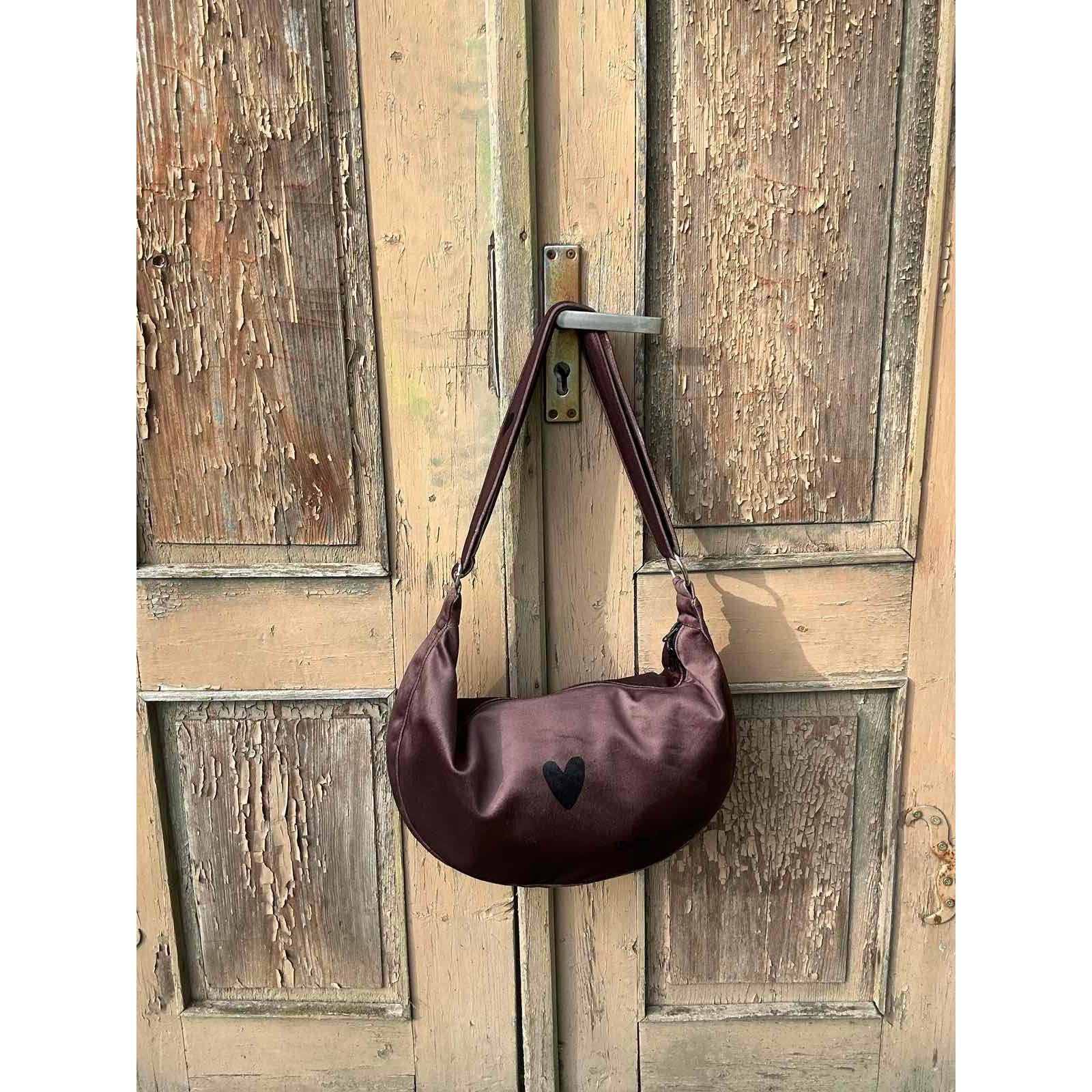 Hobo Bag Heart - Brown