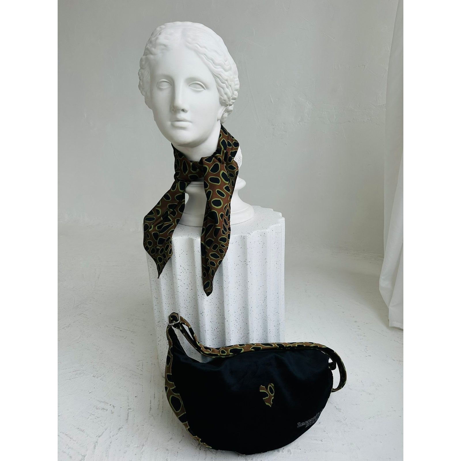 Hobo Bag - Leopard Heart